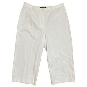 NWOT Charter Club White Cropped Pants Natural Stretch Size 4